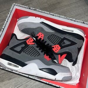 Retro 4 Sneakers (GS)